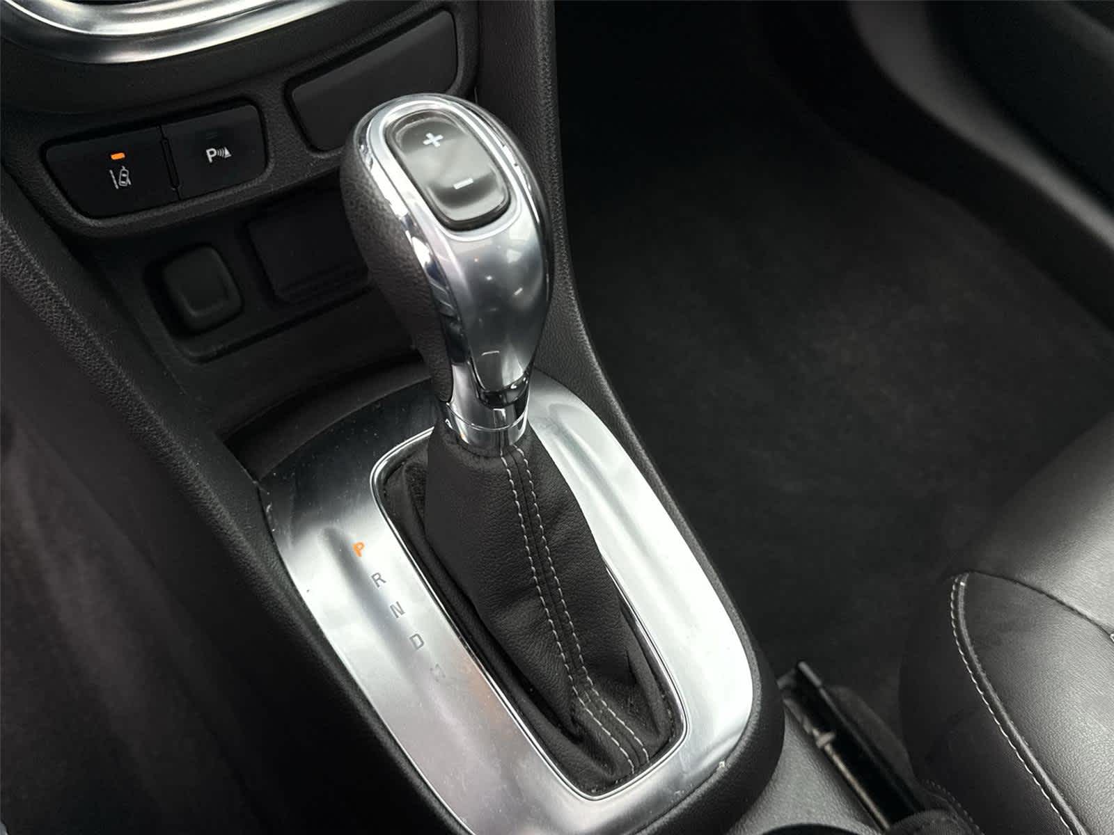 Thumbnail: 2015 Buick Encore - 29