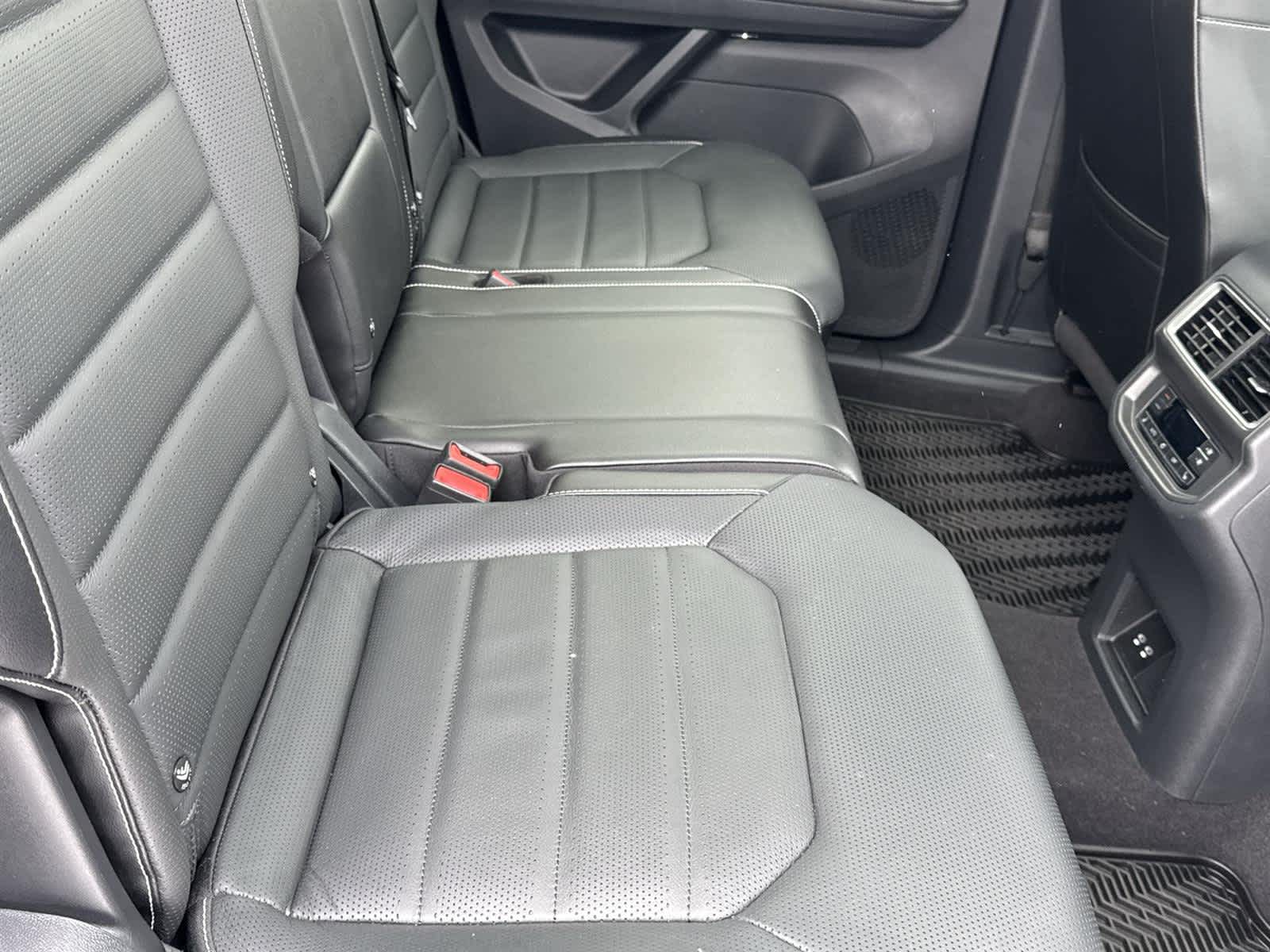 Thumbnail: 2024 Volkswagen Atlas - 15