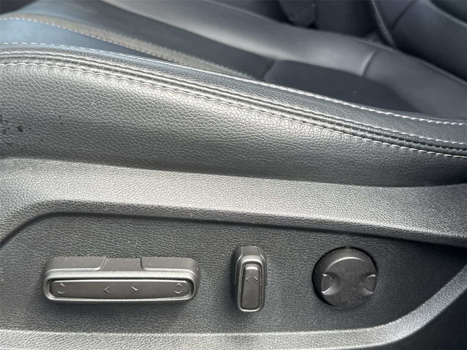 Thumbnail: 2023 Honda Pilot - 12