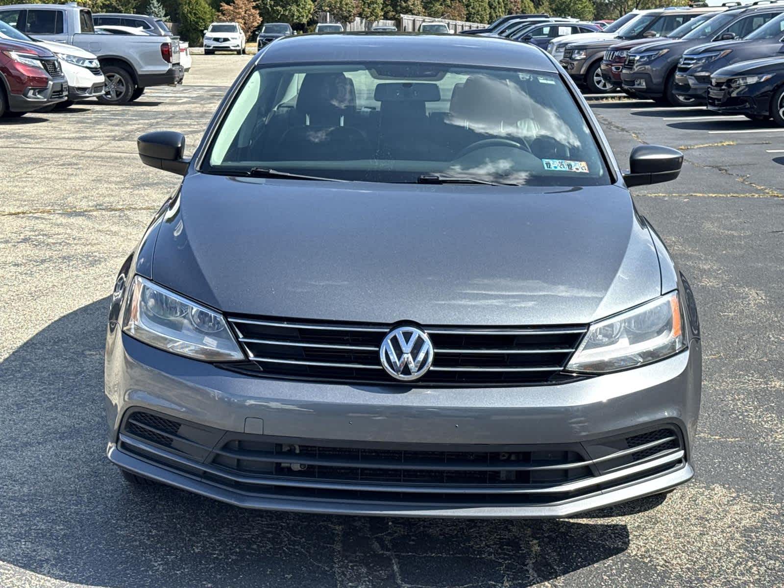 Thumbnail: 2016 Volkswagen Jetta - 9