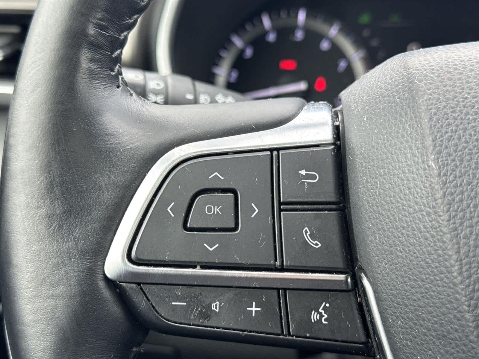 Thumbnail: 2020 Toyota Highlander - 19