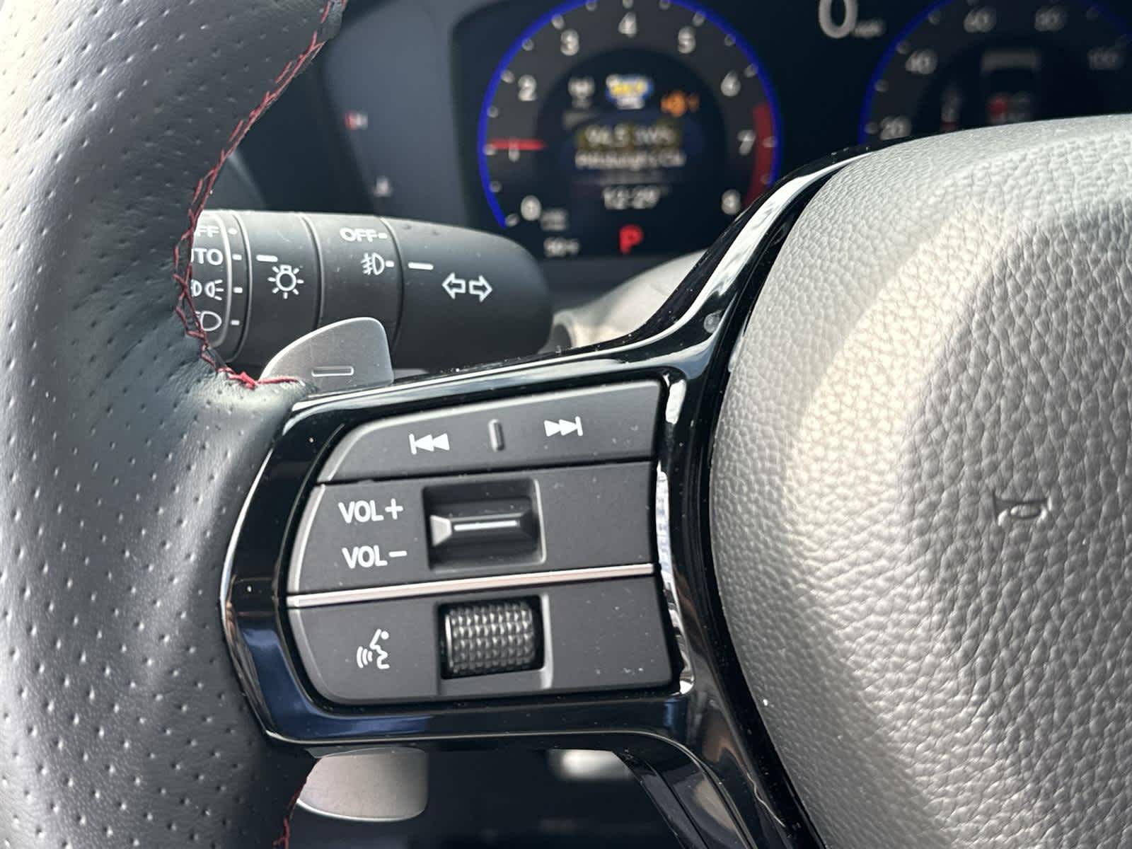 Thumbnail: 2025 Acura ADX - 19