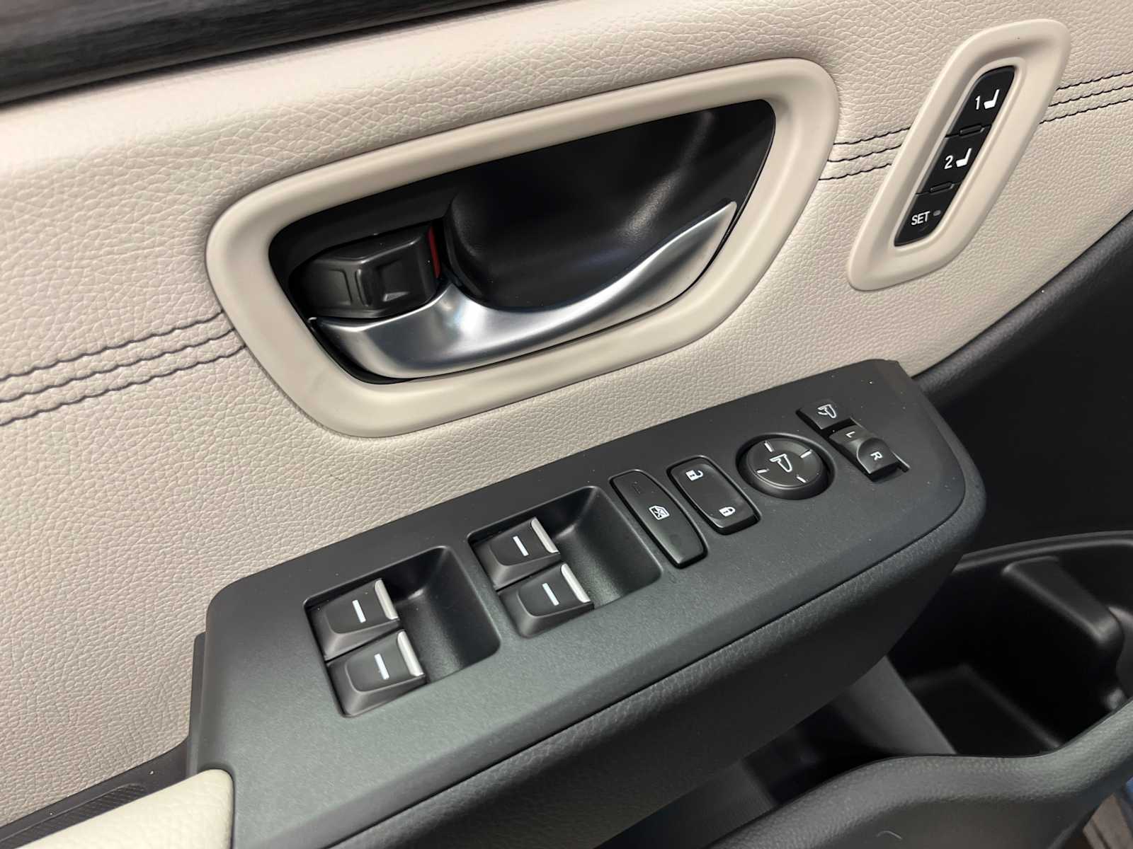 Thumbnail: 2026 Honda Pilot - 13