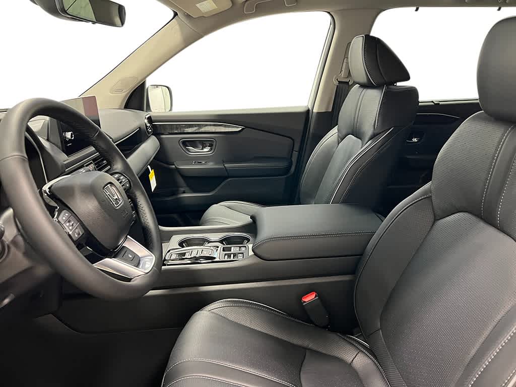 Thumbnail: 2025 Honda Pilot - 15