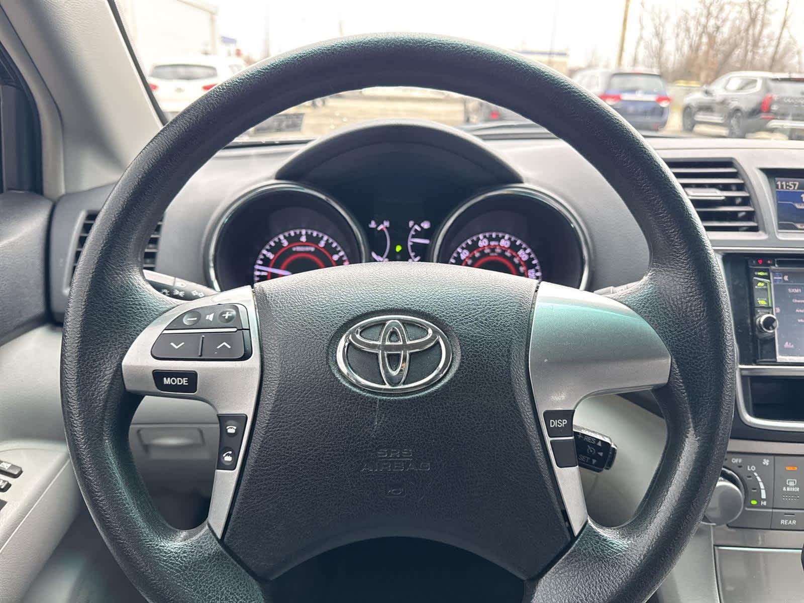 Thumbnail: 2013 Toyota Highlander - 15