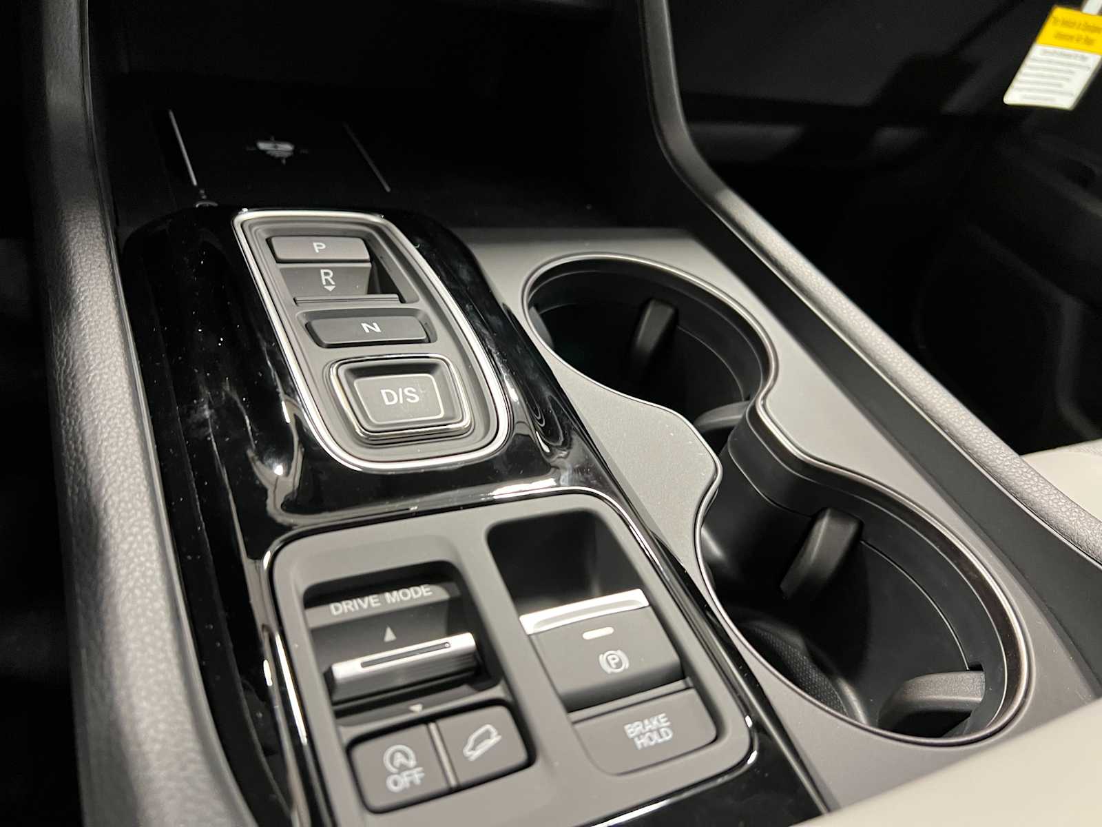 Thumbnail: 2025 Honda Pilot - 21