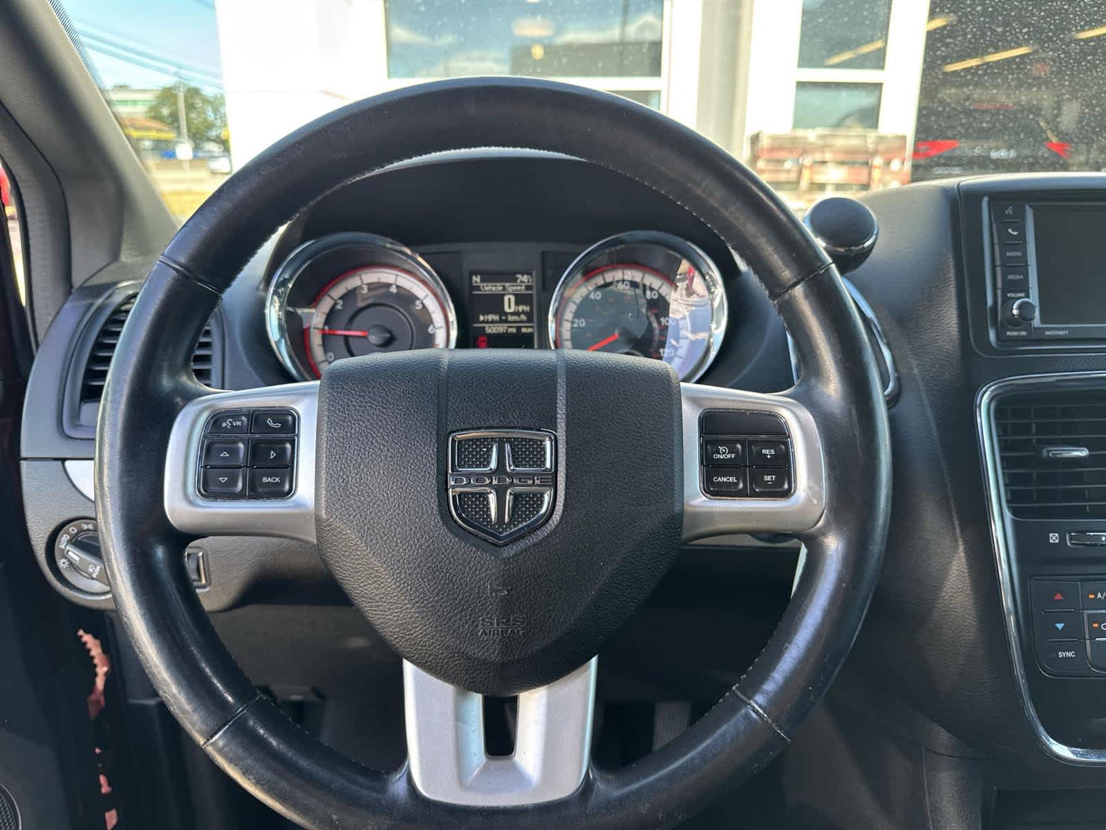 Thumbnail: 2019 Dodge Grand Caravan - 19