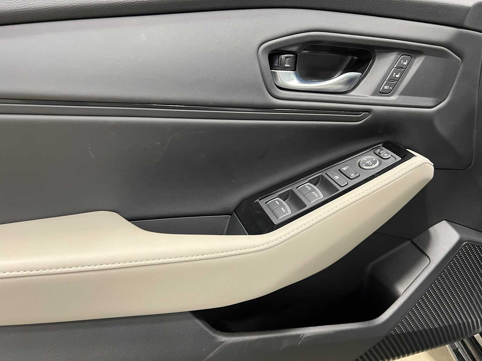2025 Honda Accord Touring 15