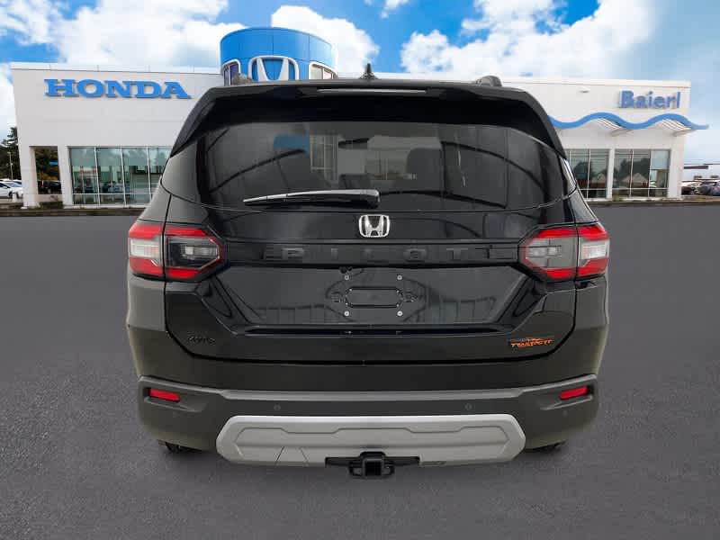 2025 Honda Pilot TrailSport photo 3