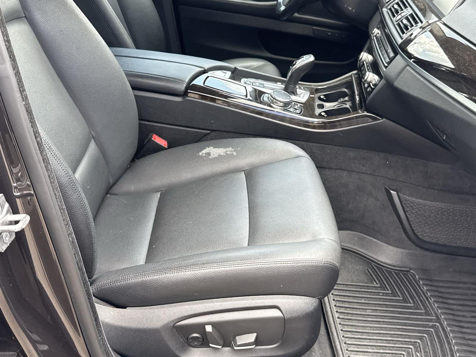 Thumbnail: 2016 BMW 5 Series - 18