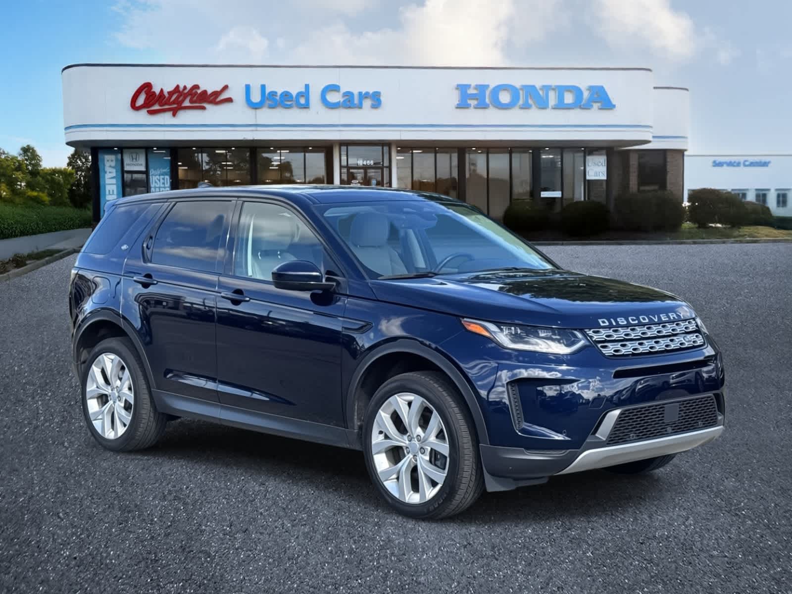 Thumbnail: 2022 Land Rover Discovery Sport - 7