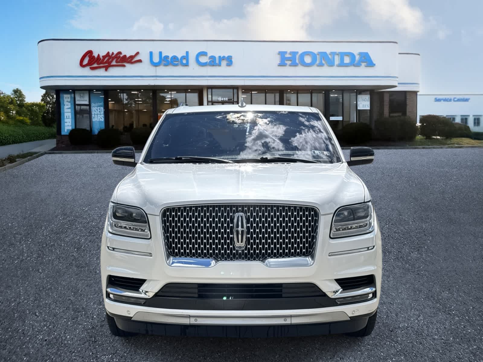 Thumbnail: 2019 Lincoln Navigator - 8