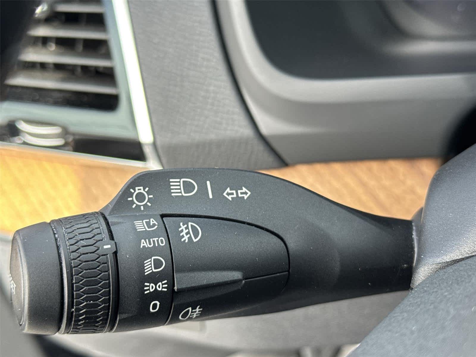 Thumbnail: 2023 Volvo XC90 - 22