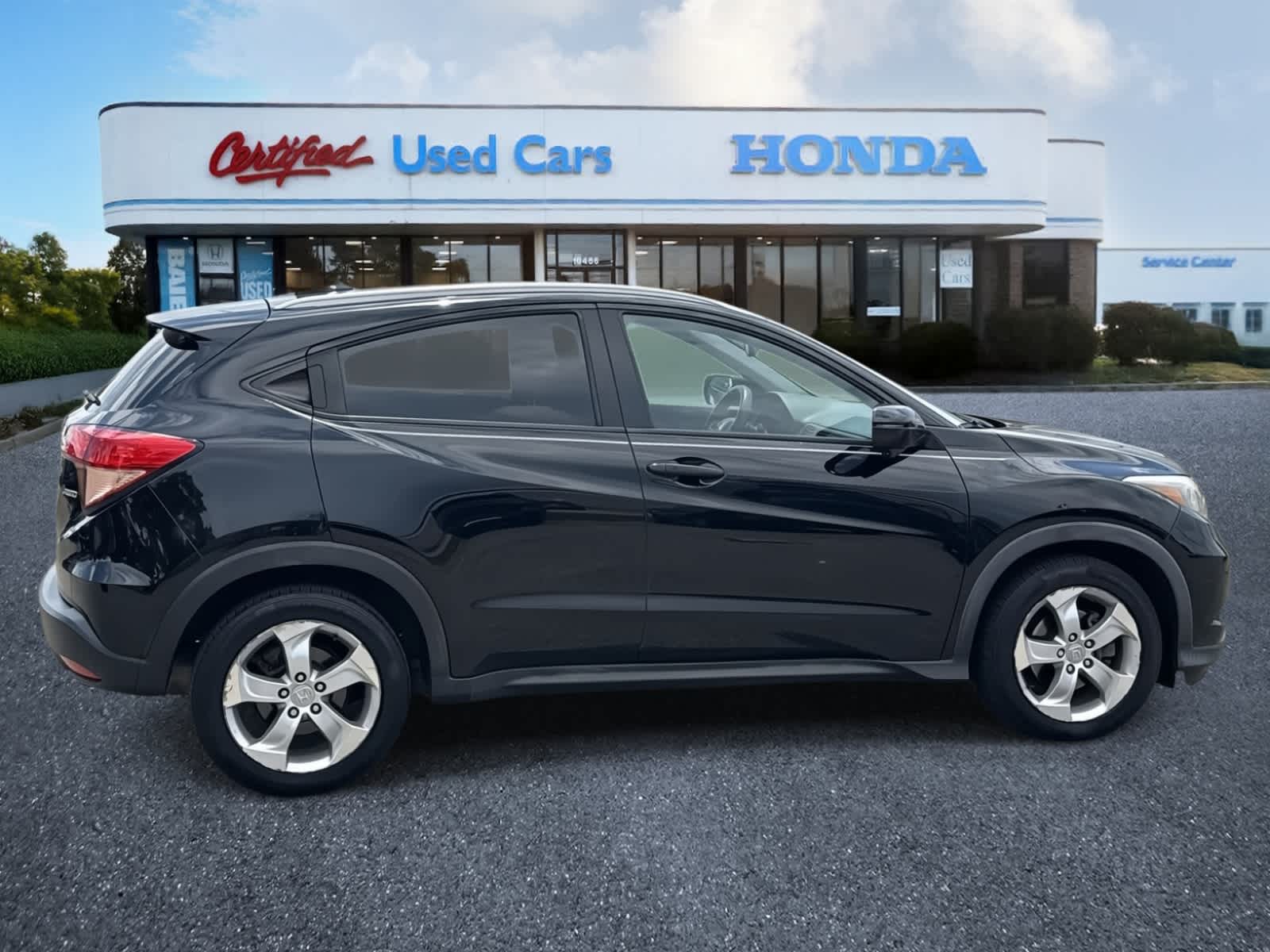 Thumbnail: 2016 Honda HR-V - 6