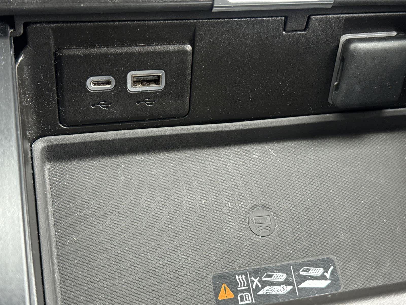 Thumbnail: 2023 GMC Yukon XL - 31