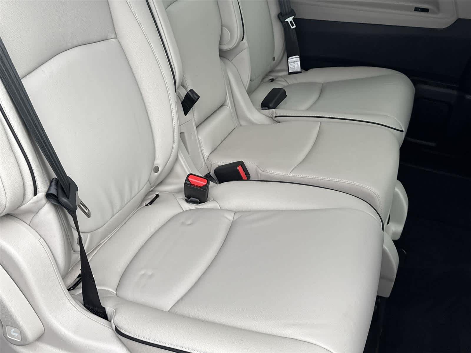 Thumbnail: 2026 Honda Odyssey - 18