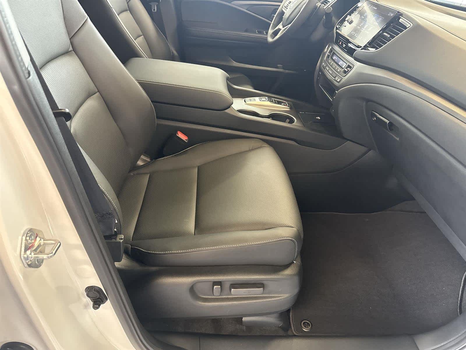 Thumbnail: 2025 Honda Ridgeline - 18