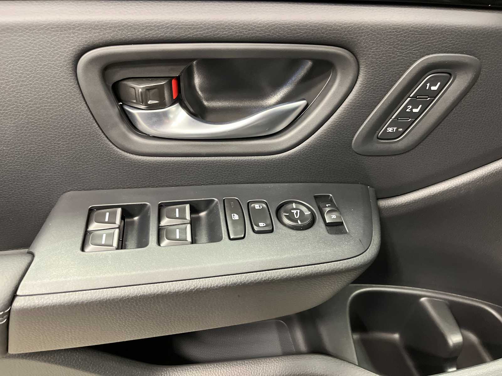 Thumbnail: 2025 Honda Pilot - 11
