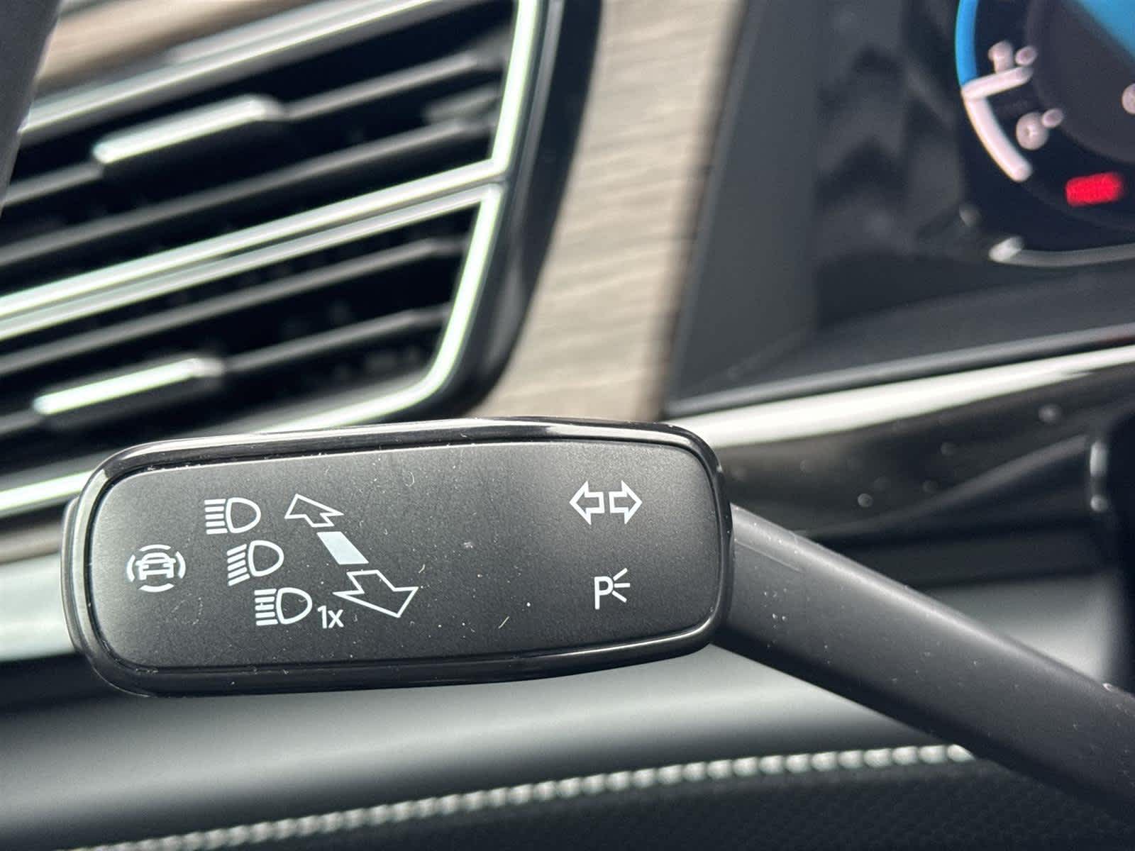 Thumbnail: 2024 Volkswagen Atlas - 21