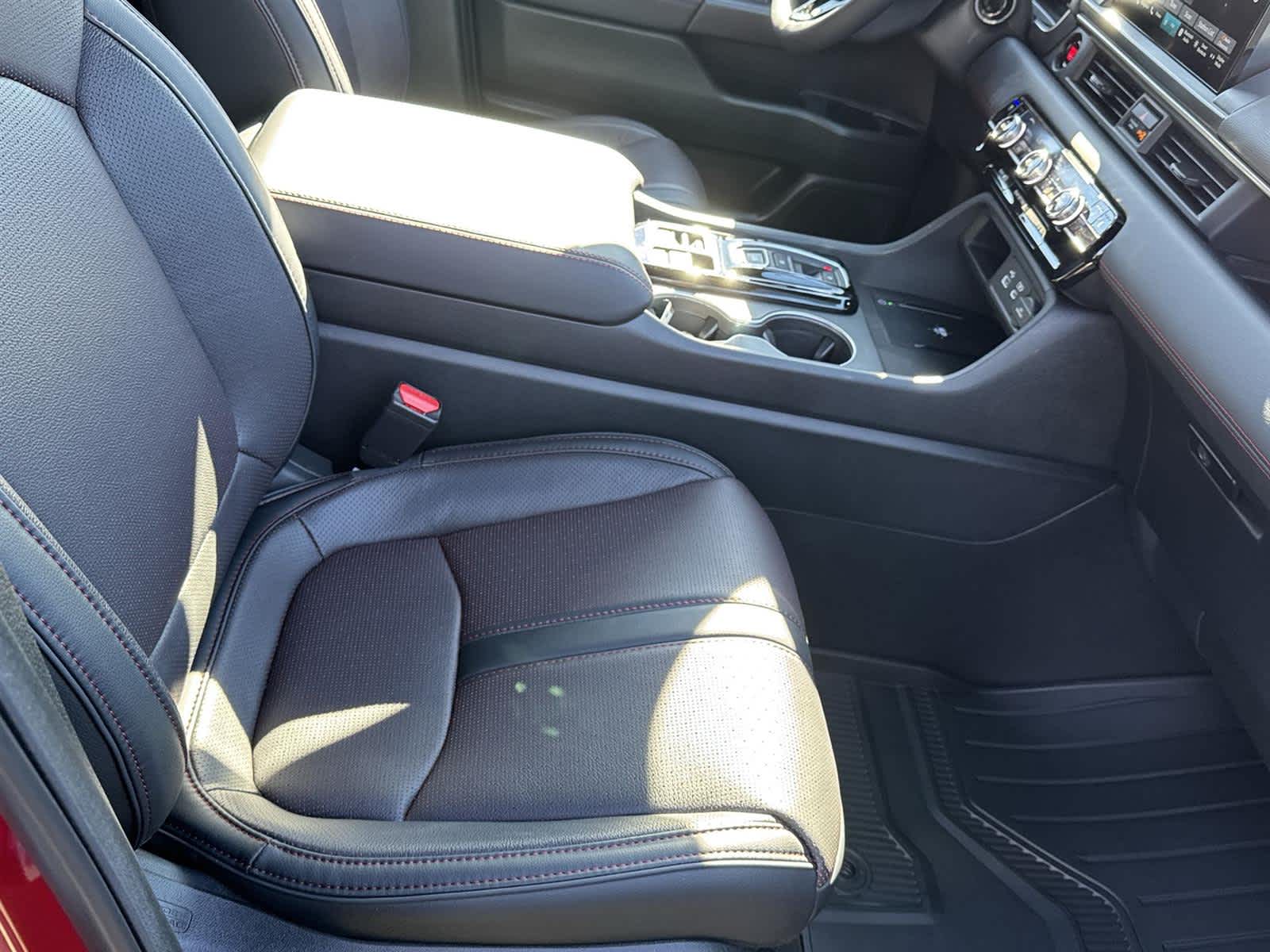 Thumbnail: 2025 Honda Pilot - 17