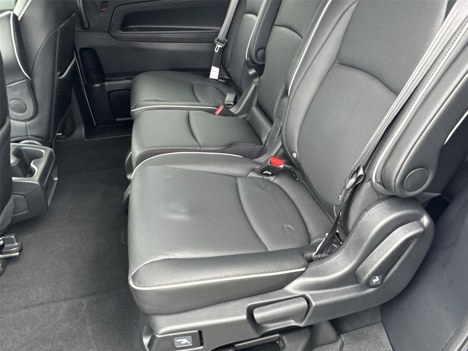 2026 Honda Odyssey Elite - Photo 15