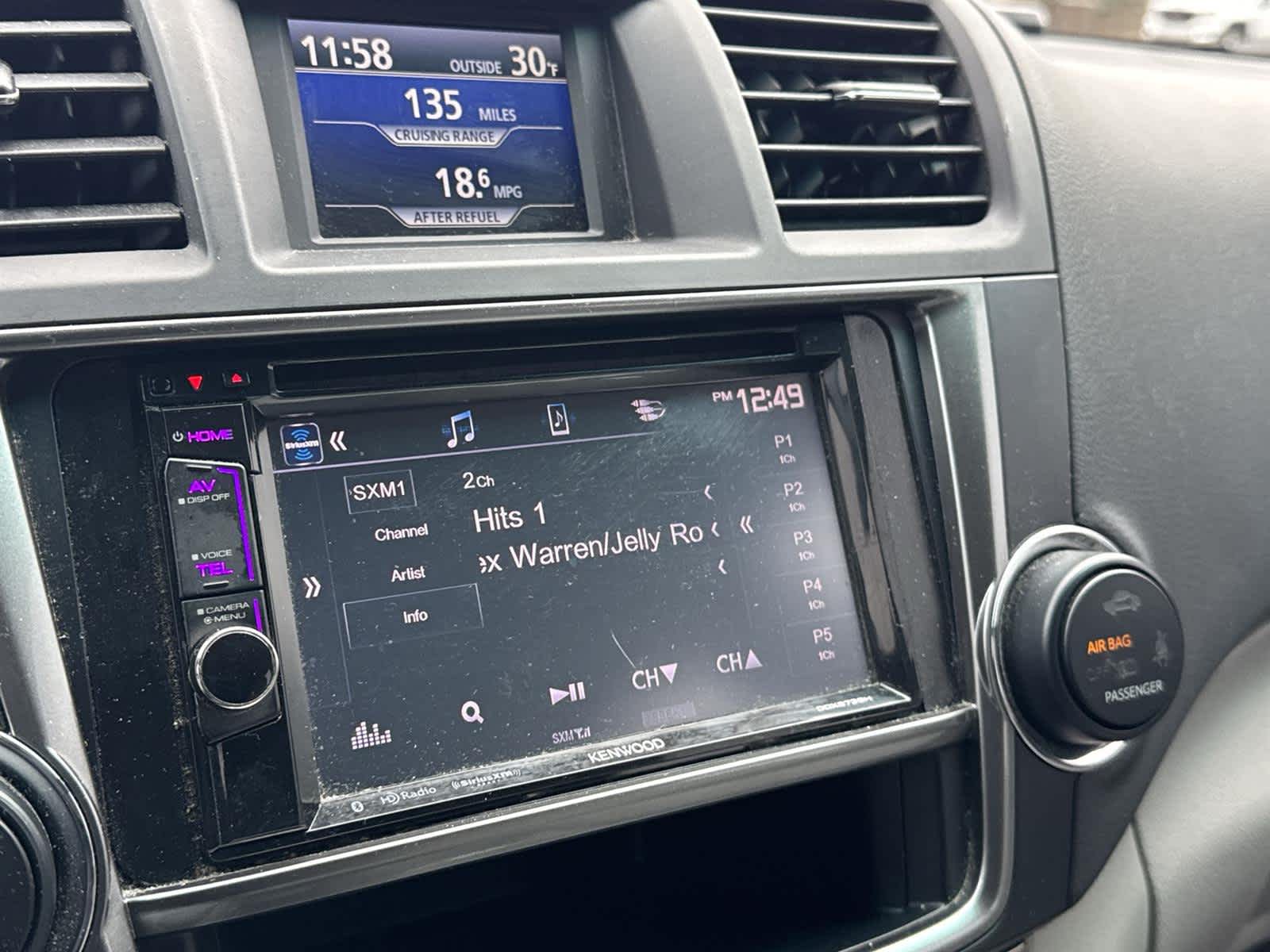 Thumbnail: 2013 Toyota Highlander - 22