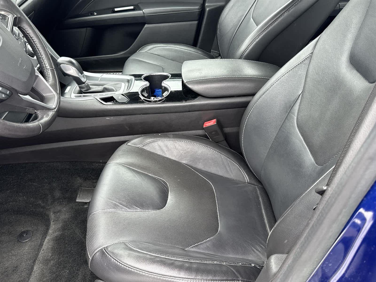 Thumbnail: 2016 Ford Fusion - 11