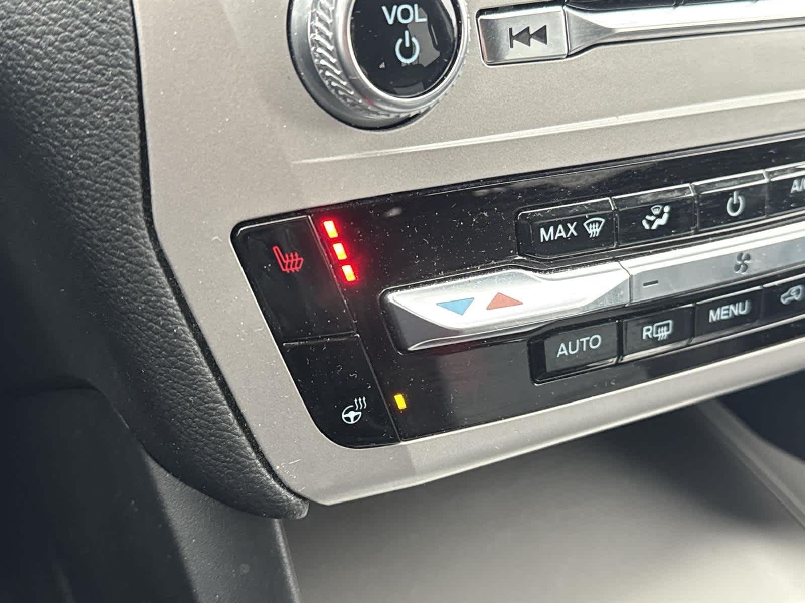 Thumbnail: 2023 Ford Explorer - 31