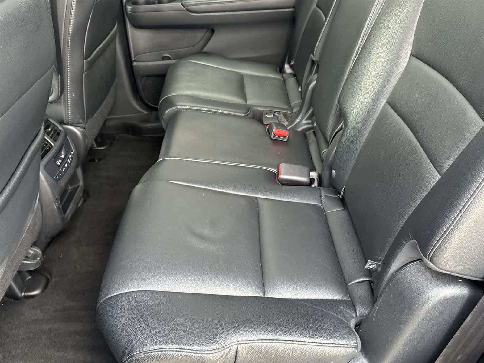 Thumbnail: 2018 Honda Pilot - 15