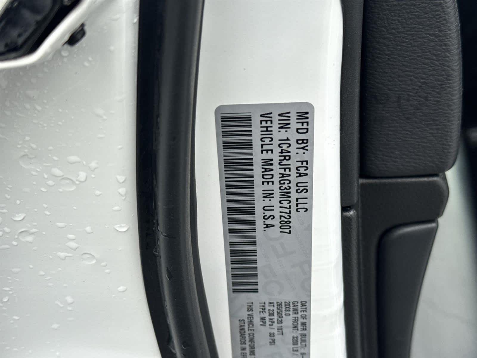 Thumbnail: 2021 Jeep Grand Cherokee - 32