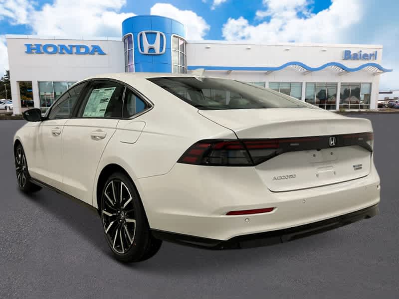 2024 Honda Accord Touring 3