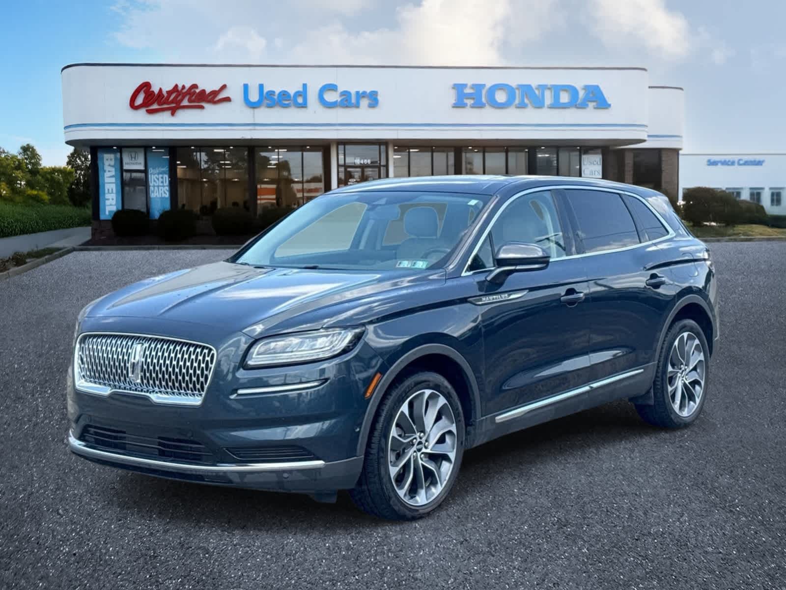 2022 Lincoln Nautilus Reserve AWD's photo