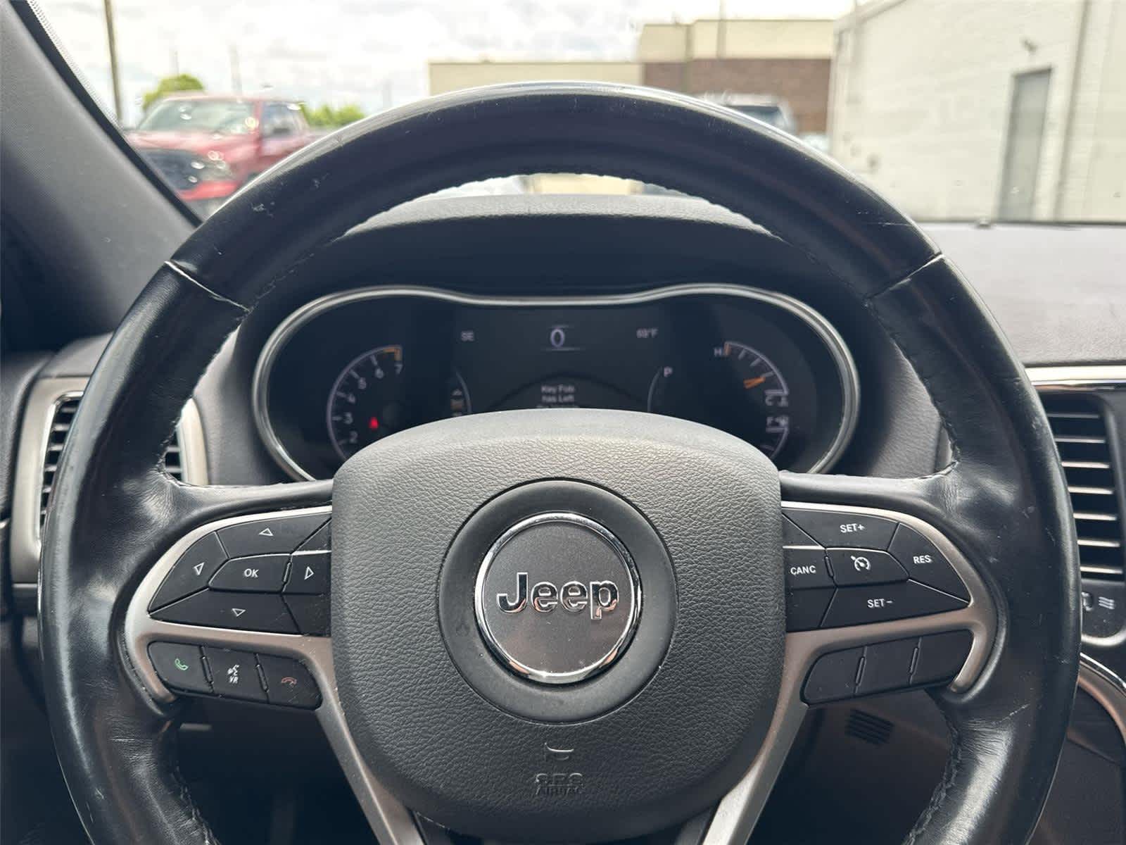 Thumbnail: 2020 Jeep Grand Cherokee - 19