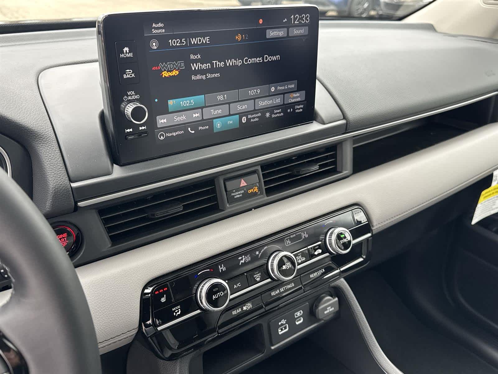 Thumbnail: 2025 Honda Pilot - 23