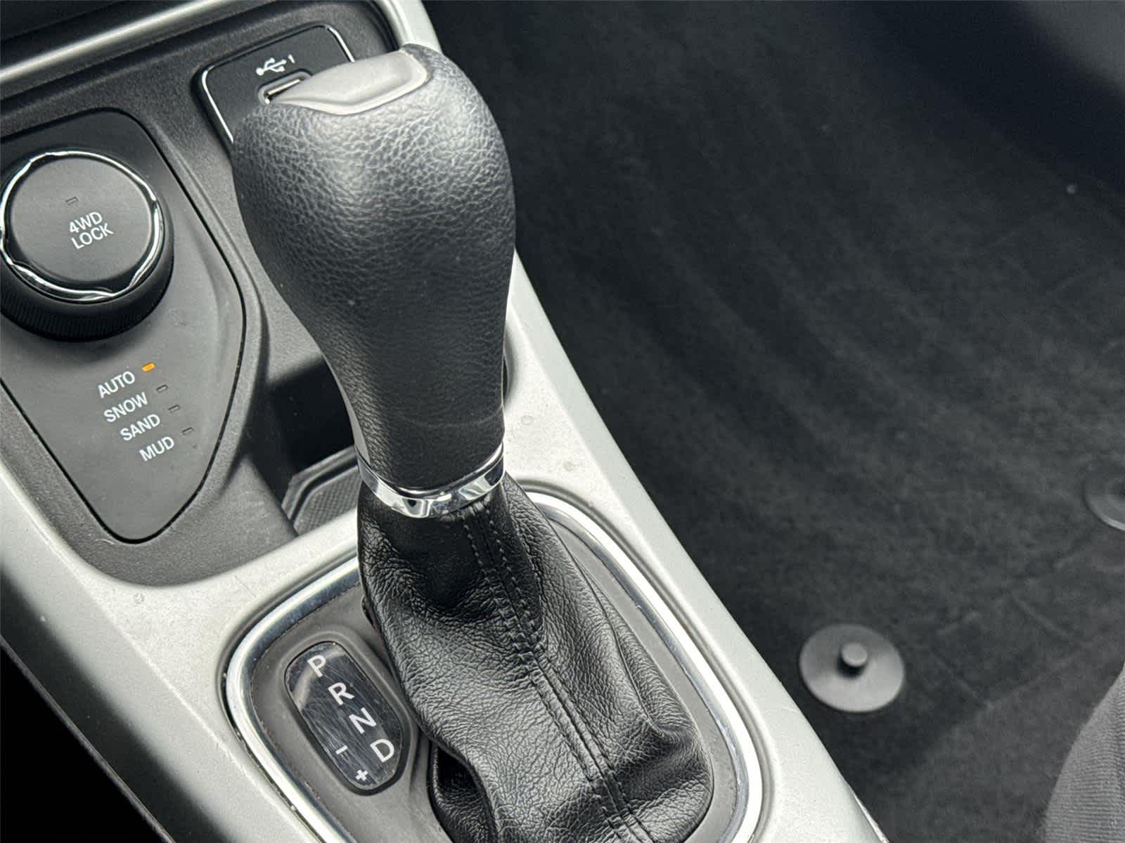 Thumbnail: 2019 Jeep Compass - 26