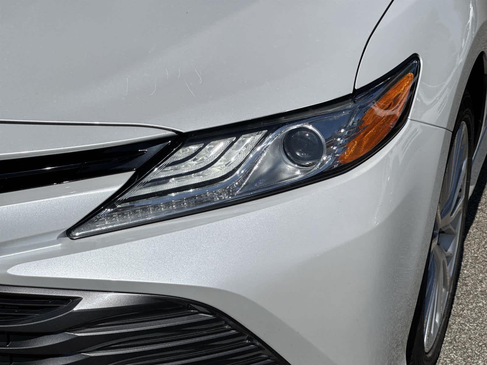 Thumbnail: 2020 Toyota Camry - 9