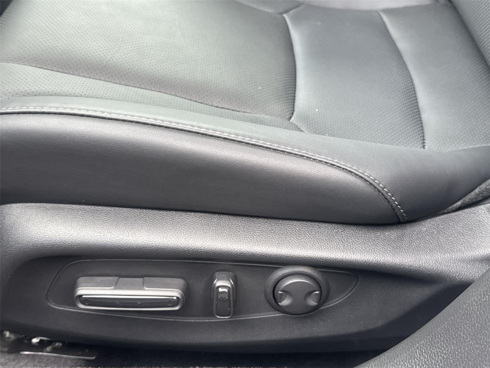 2025 Honda Accord Hybrid EX-L - Photo 14
