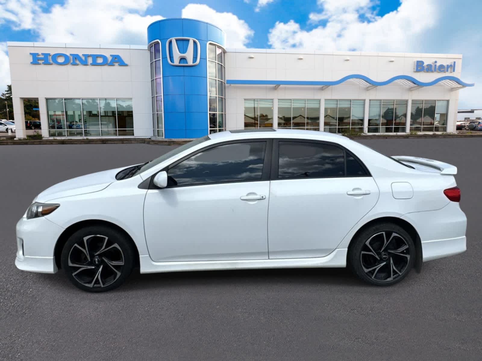 Used 2013 Toyota Corolla S with VIN 2T1BU4EE1DC047719 for sale in Wexford, PA