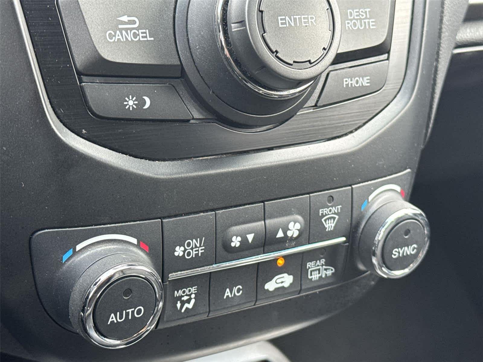 Thumbnail: 2015 Acura RDX - 32