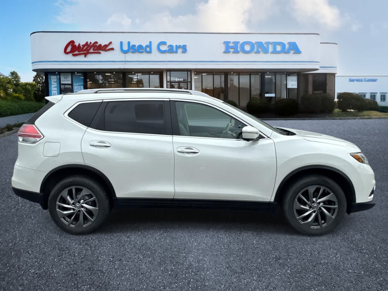 Thumbnail: 2015 Nissan Rogue - 6