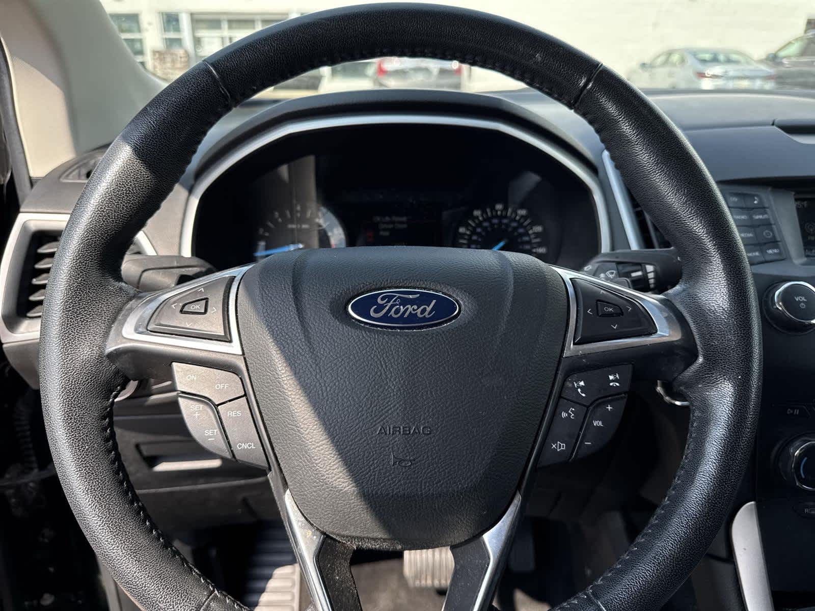 Thumbnail: 2017 Ford Edge - 19