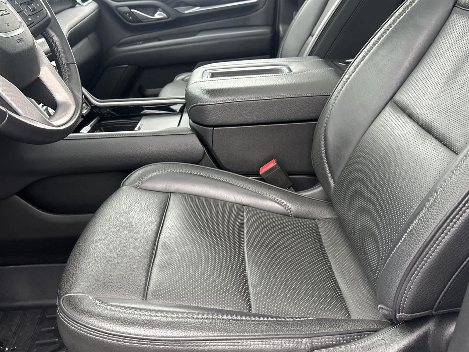 Thumbnail: 2023 GMC Yukon XL - 13