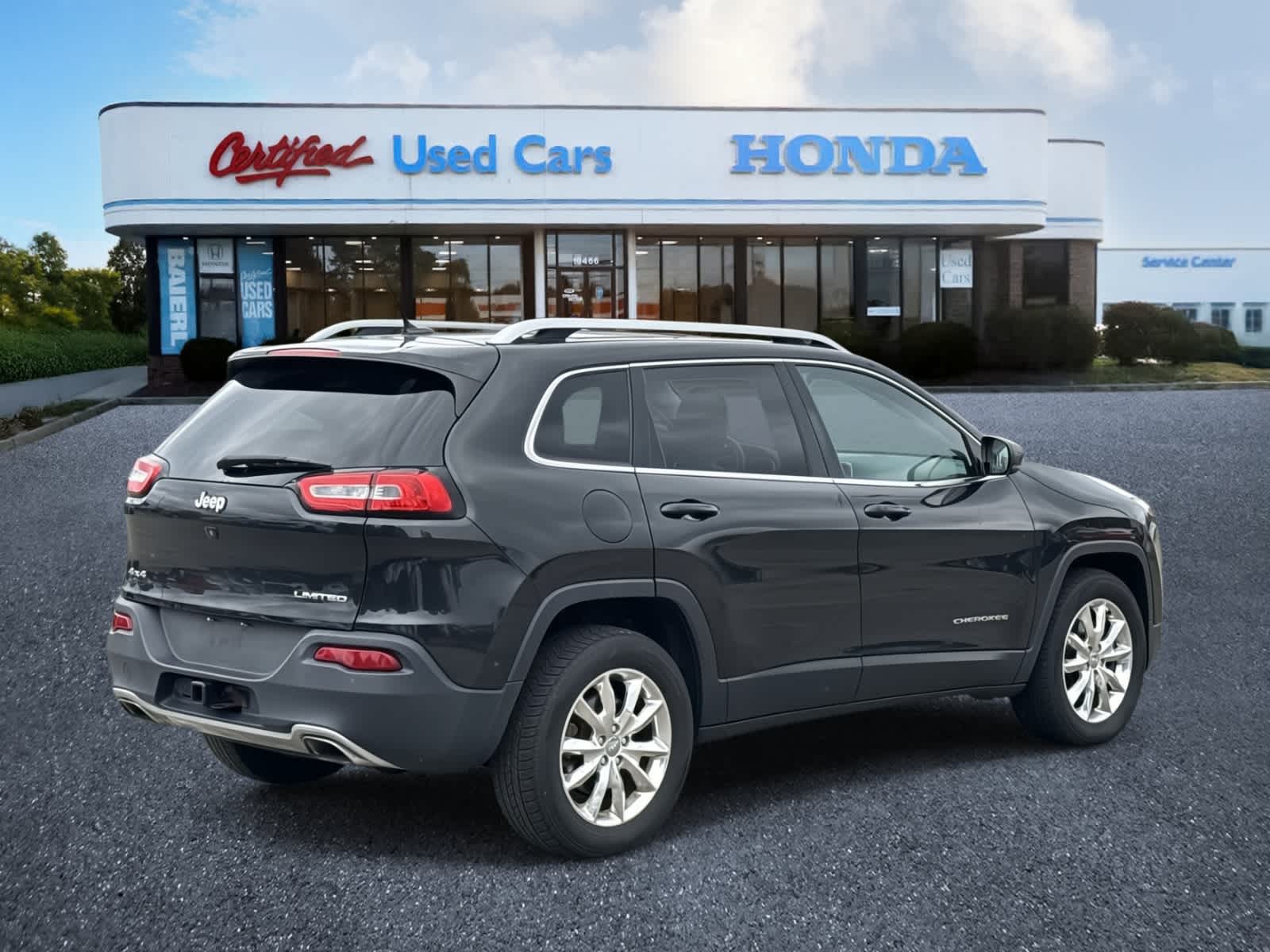 Thumbnail: 2015 Jeep Cherokee - 5