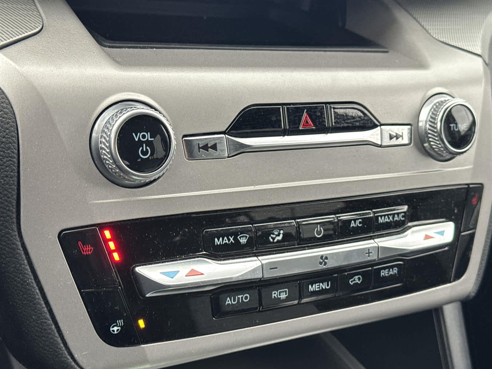 Thumbnail: 2023 Ford Explorer - 29