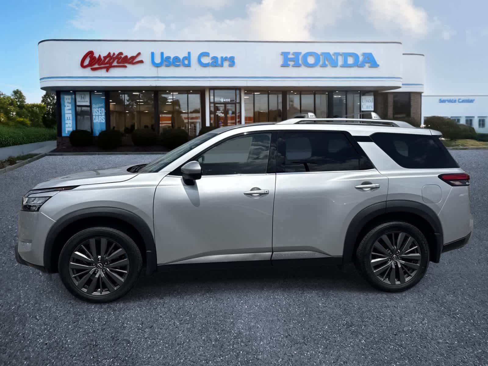 Thumbnail: 2022 Nissan Pathfinder - 2