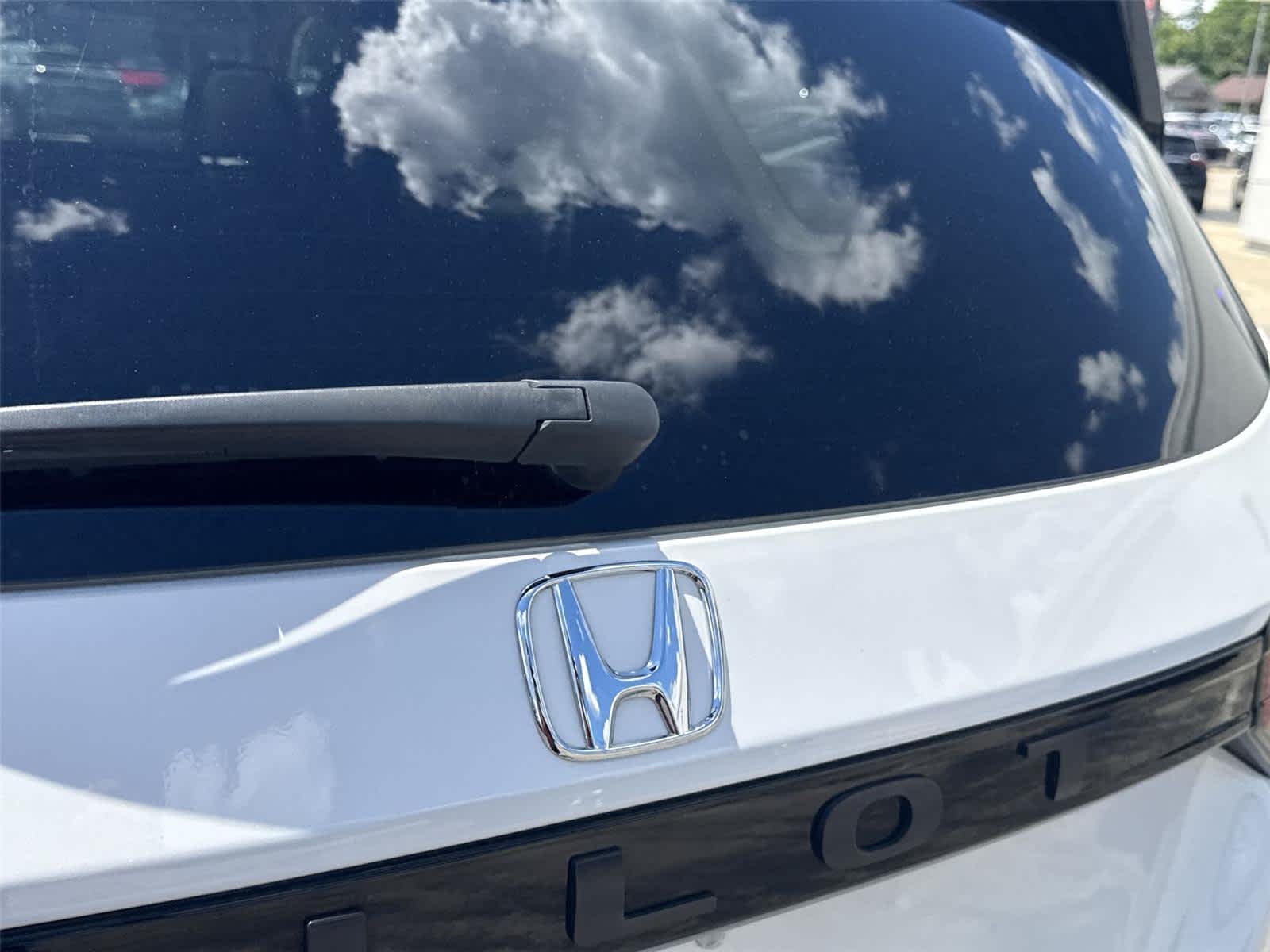 Thumbnail: 2025 Honda Pilot - 10