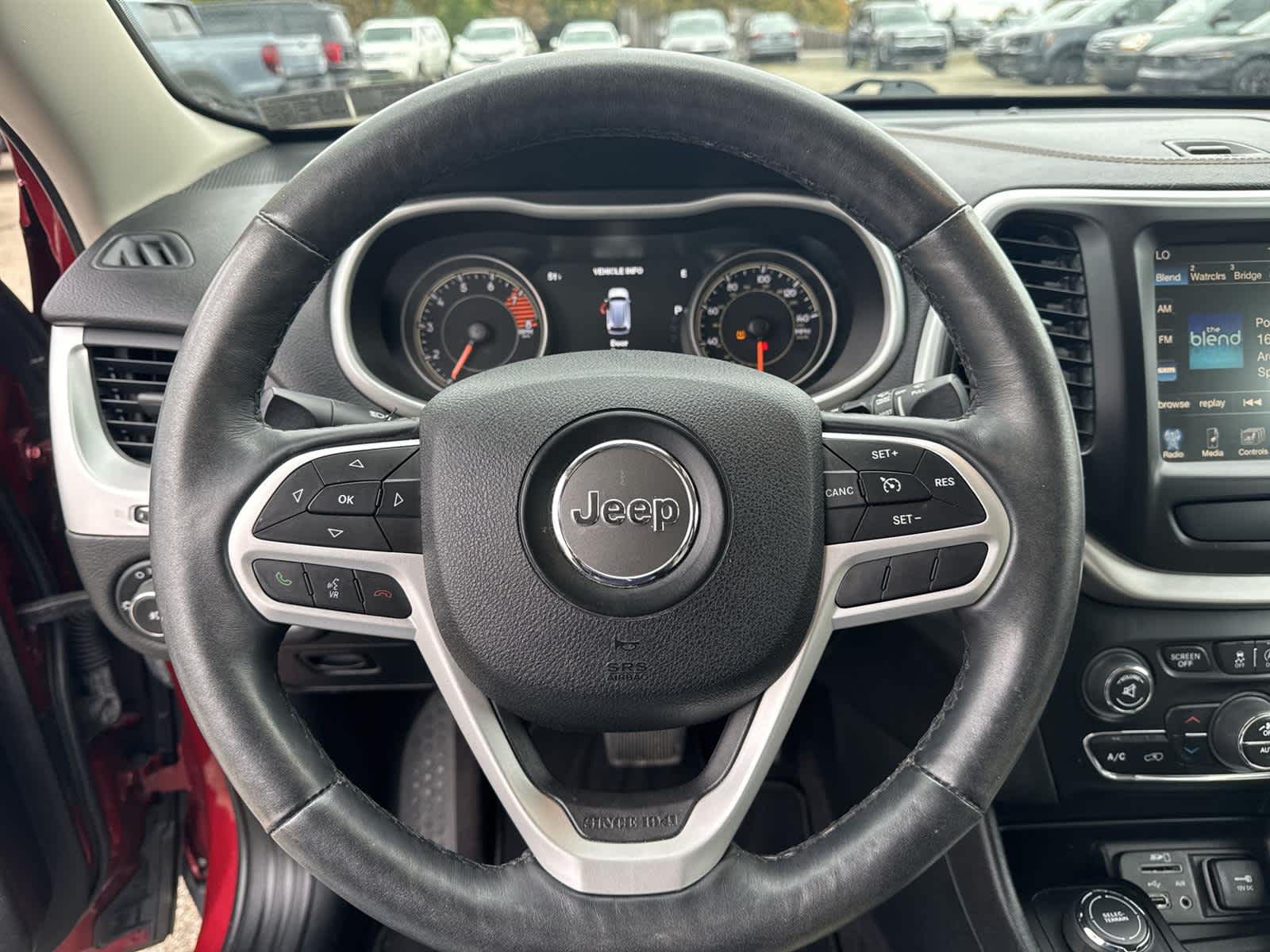 Thumbnail: 2017 Jeep Cherokee - 18