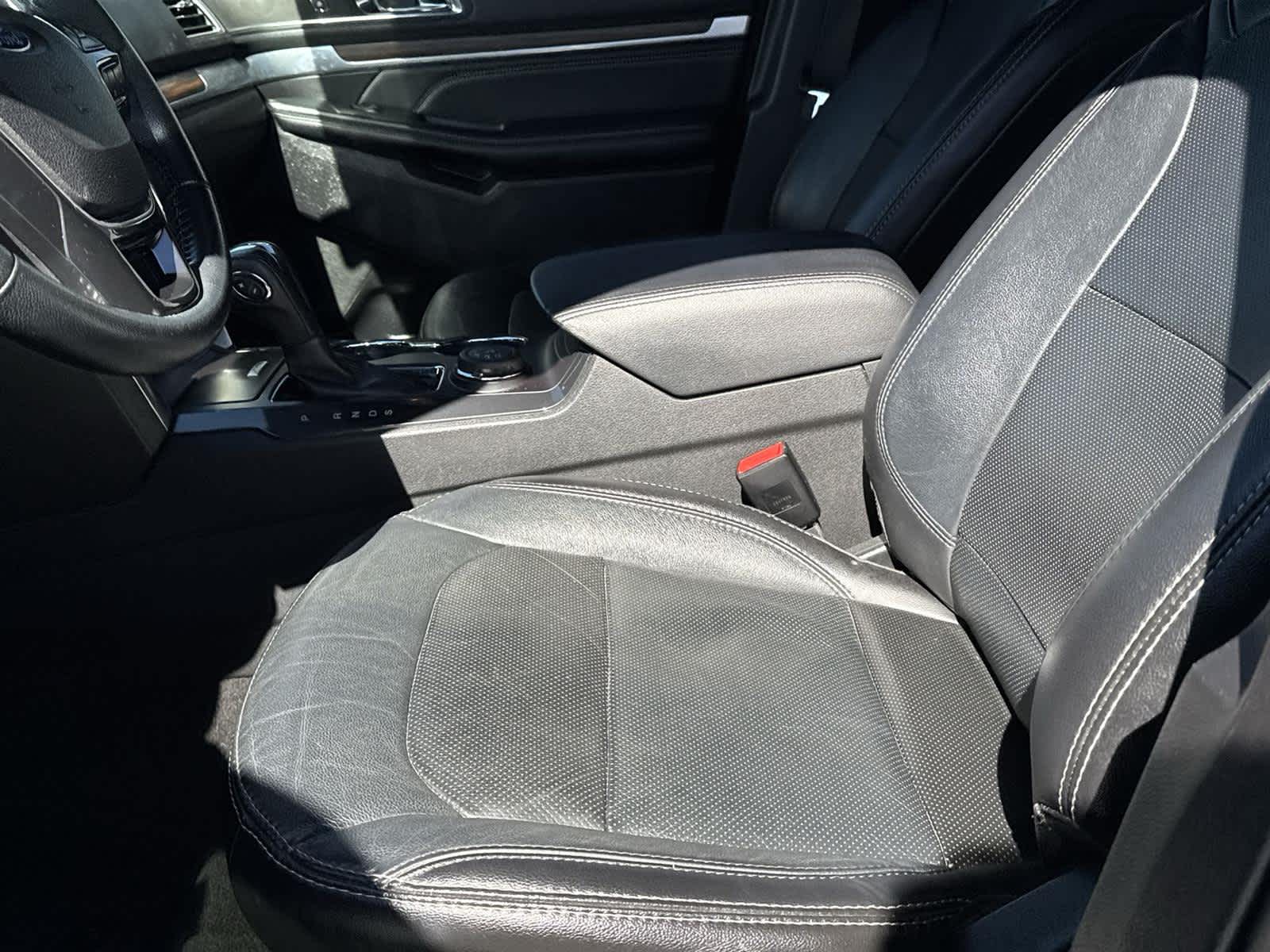 Thumbnail: 2019 Ford Explorer - 12