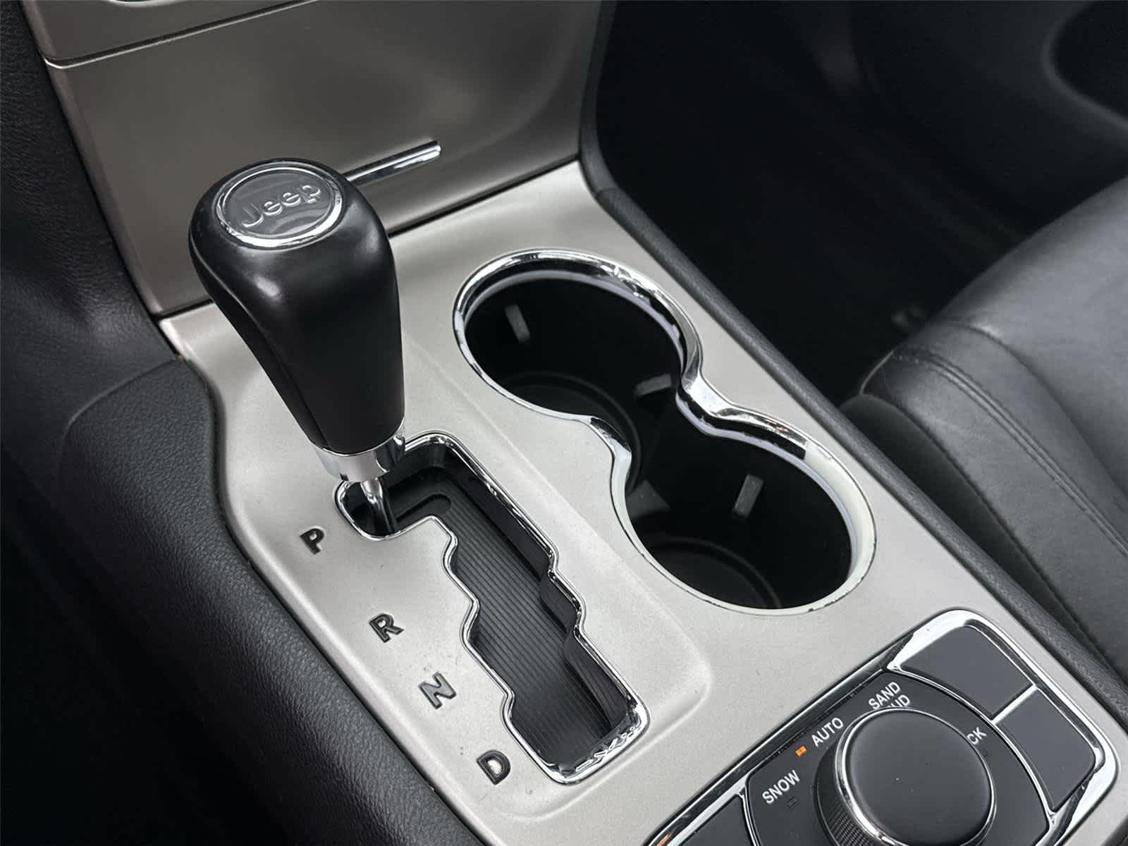 Thumbnail: 2013 Jeep Grand Cherokee - 29