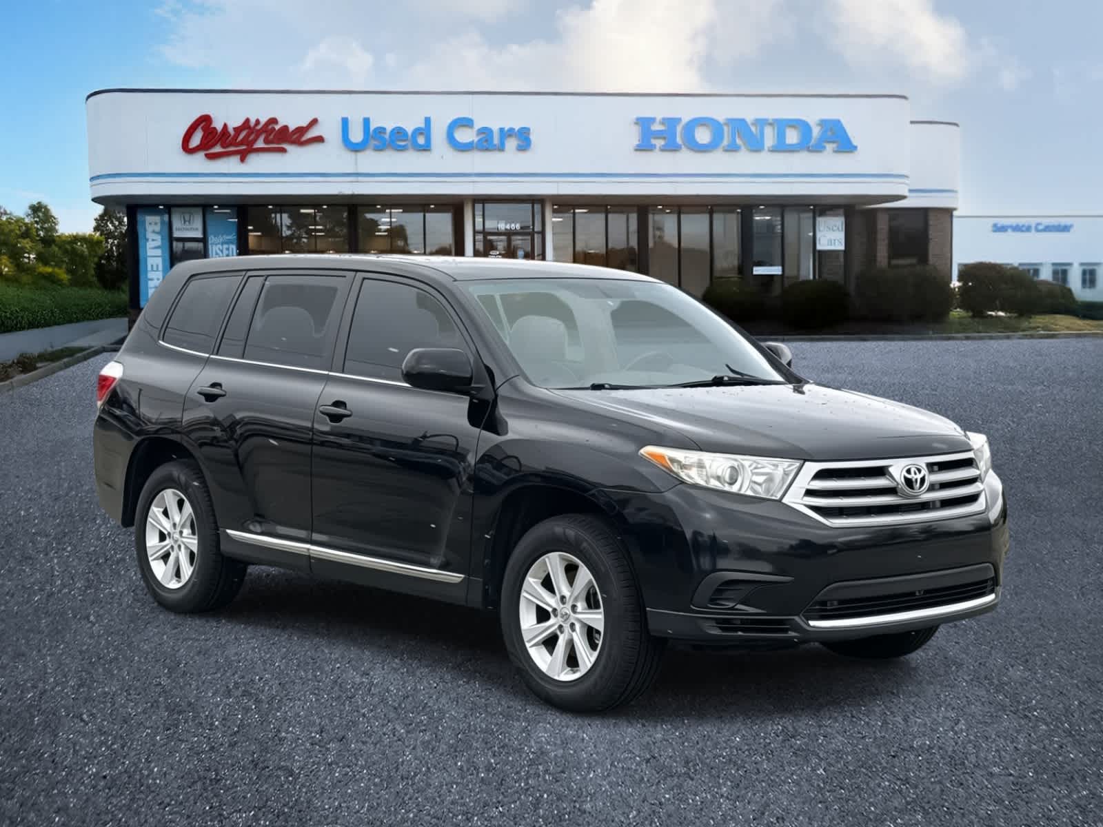 Thumbnail: 2013 Toyota Highlander - 4